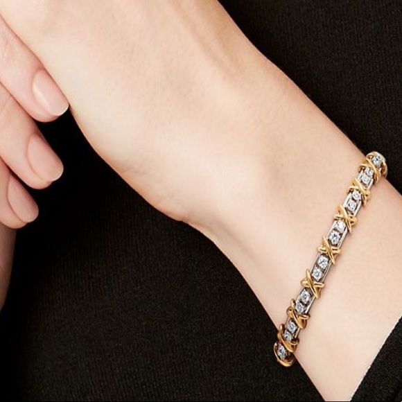 32 Stone Bracelet - Picture 4 of 16